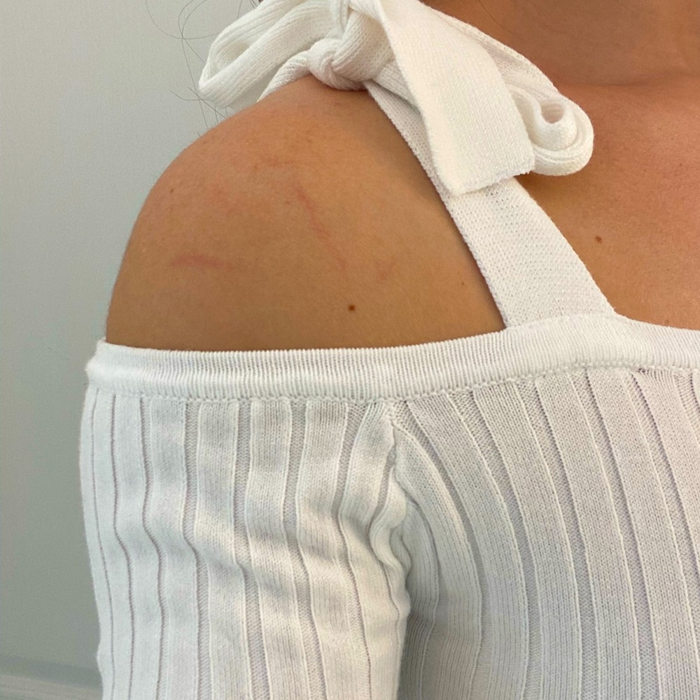 Off shoulder crop top - Picture 3 of 4